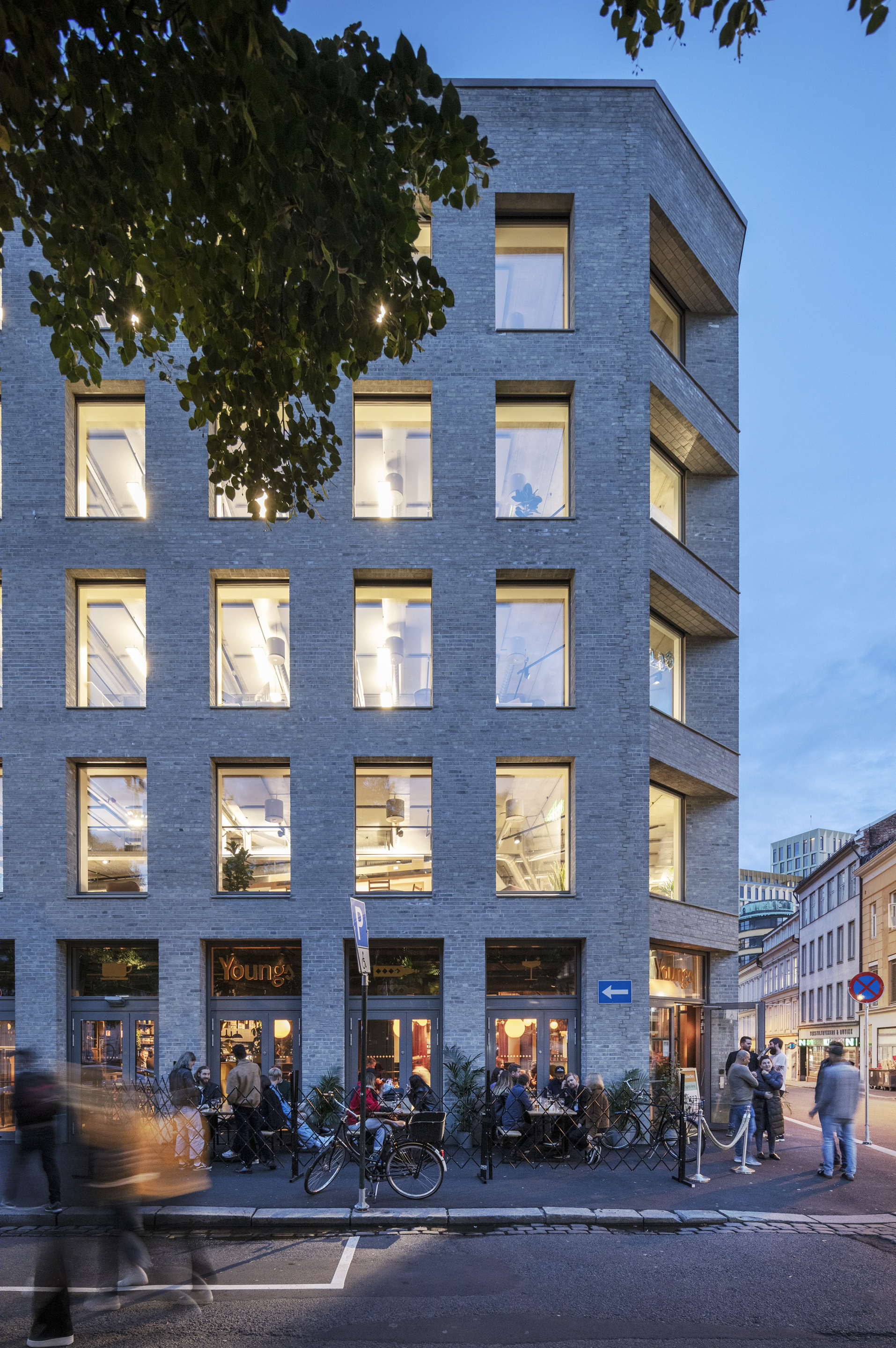 奥斯陆“Youngstorget 3”办公建筑-14