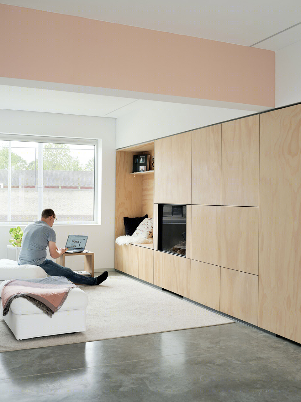 比利时一体化住宅 | 简约空间与自由功能的完美融合-18