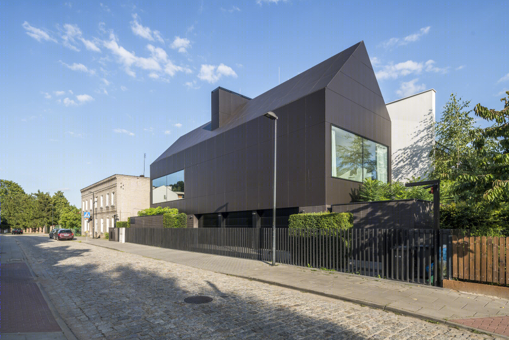 Herba 之家 | 波兰 Torun 市区的自然与现代对话-17