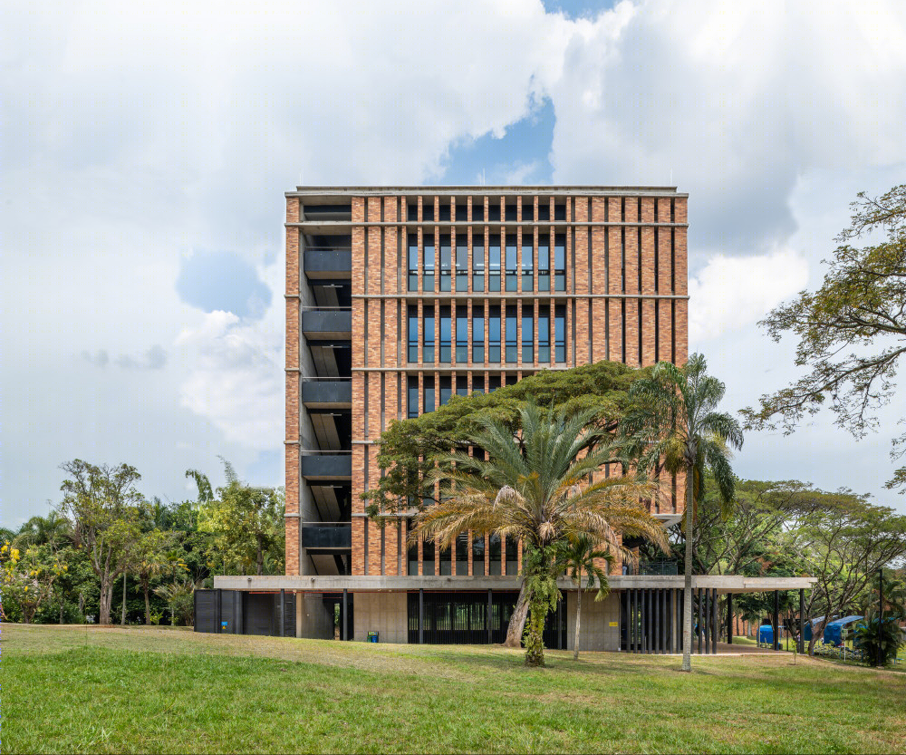 哥伦比亚可持续大学建筑 | 多萨塞德罗大厦-31