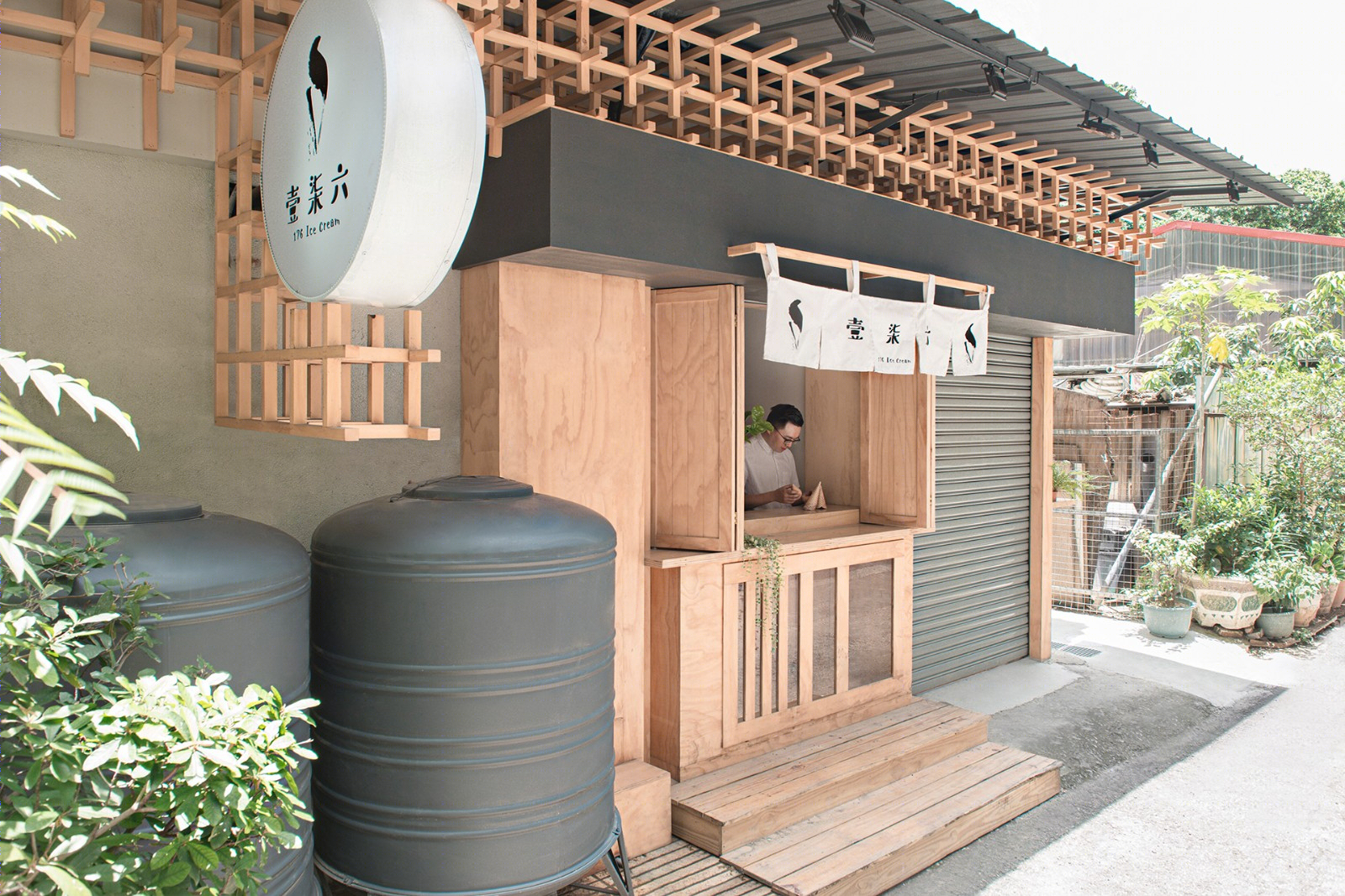 台中冰淇淋店 | 日式原木風情，巷弄情感重塑-1