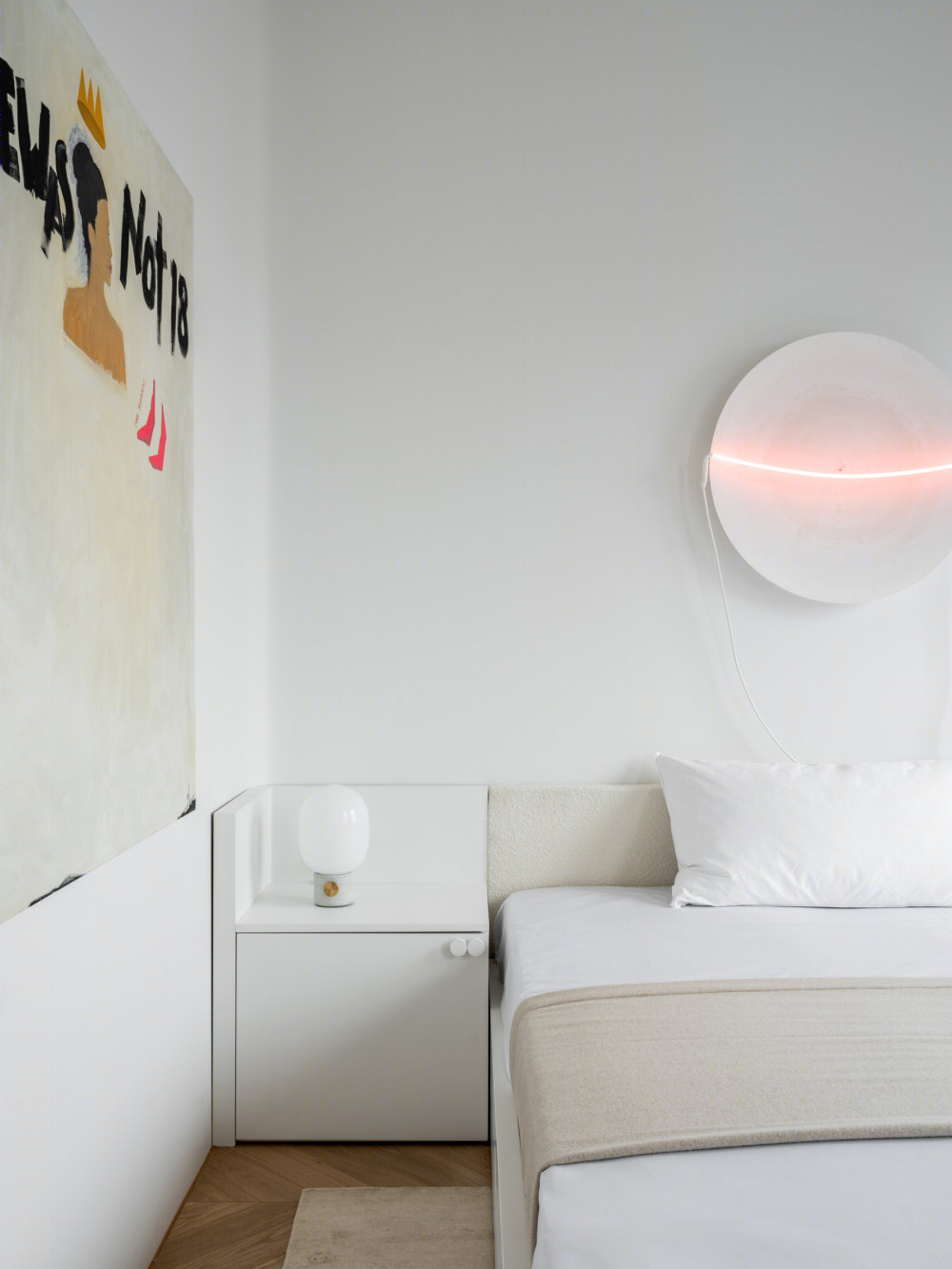 莫斯科 74 平米公寓，前卫几何与艺术的完美融合-16