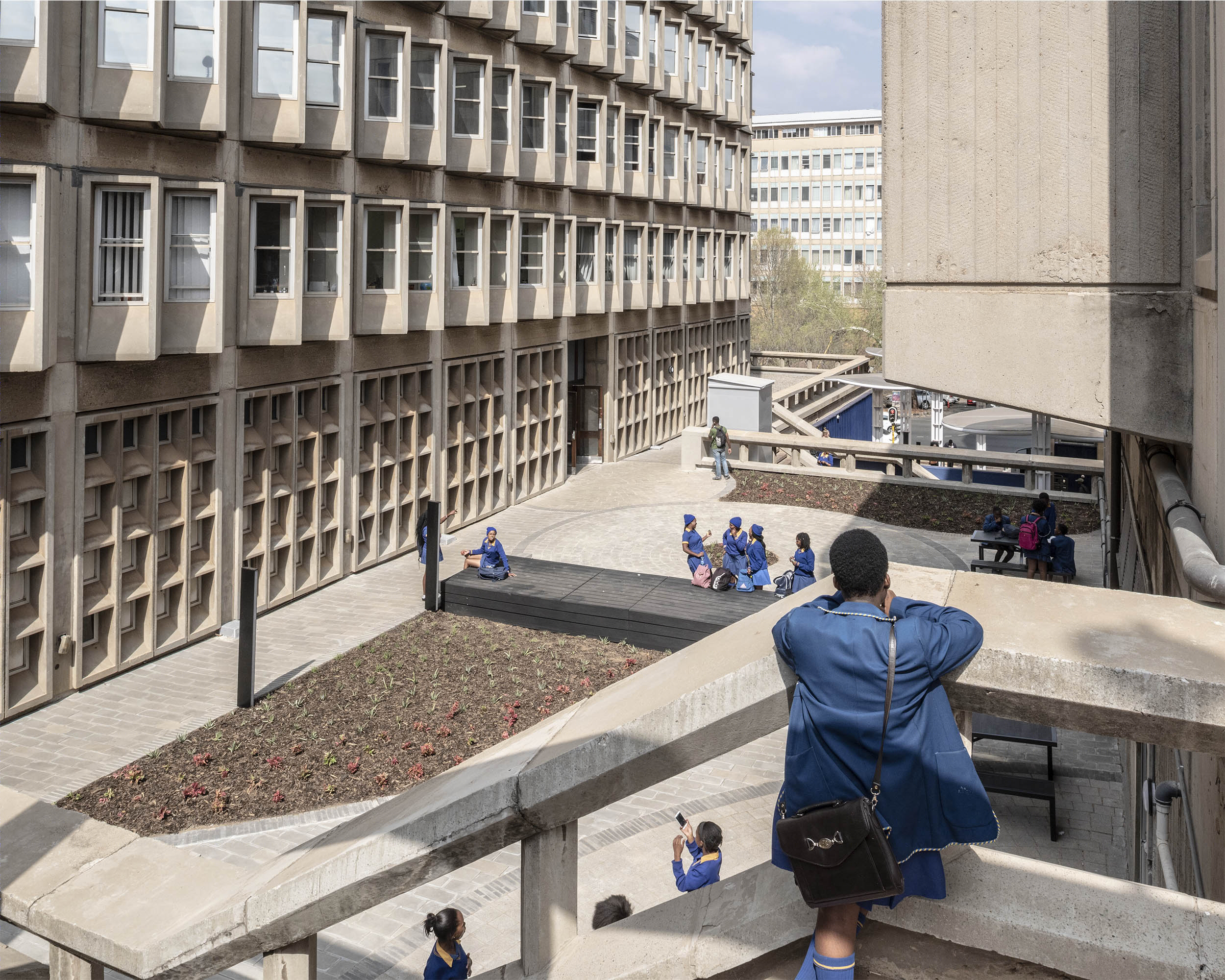 南非约翰内斯堡 Wits 大学“行人加油站”入口设计-32