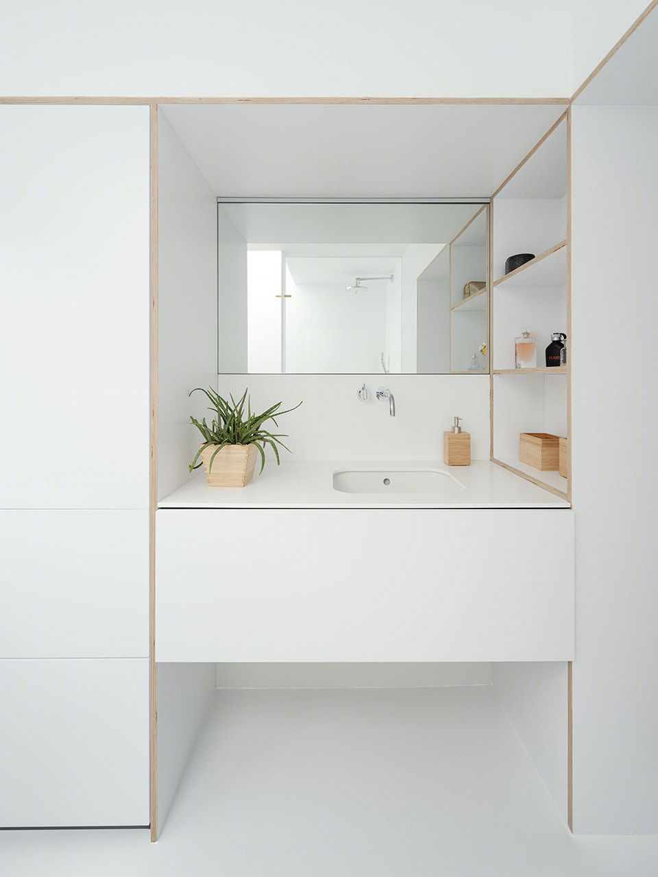 比利时一体化住宅 | 简约空间与自由功能的完美融合-28