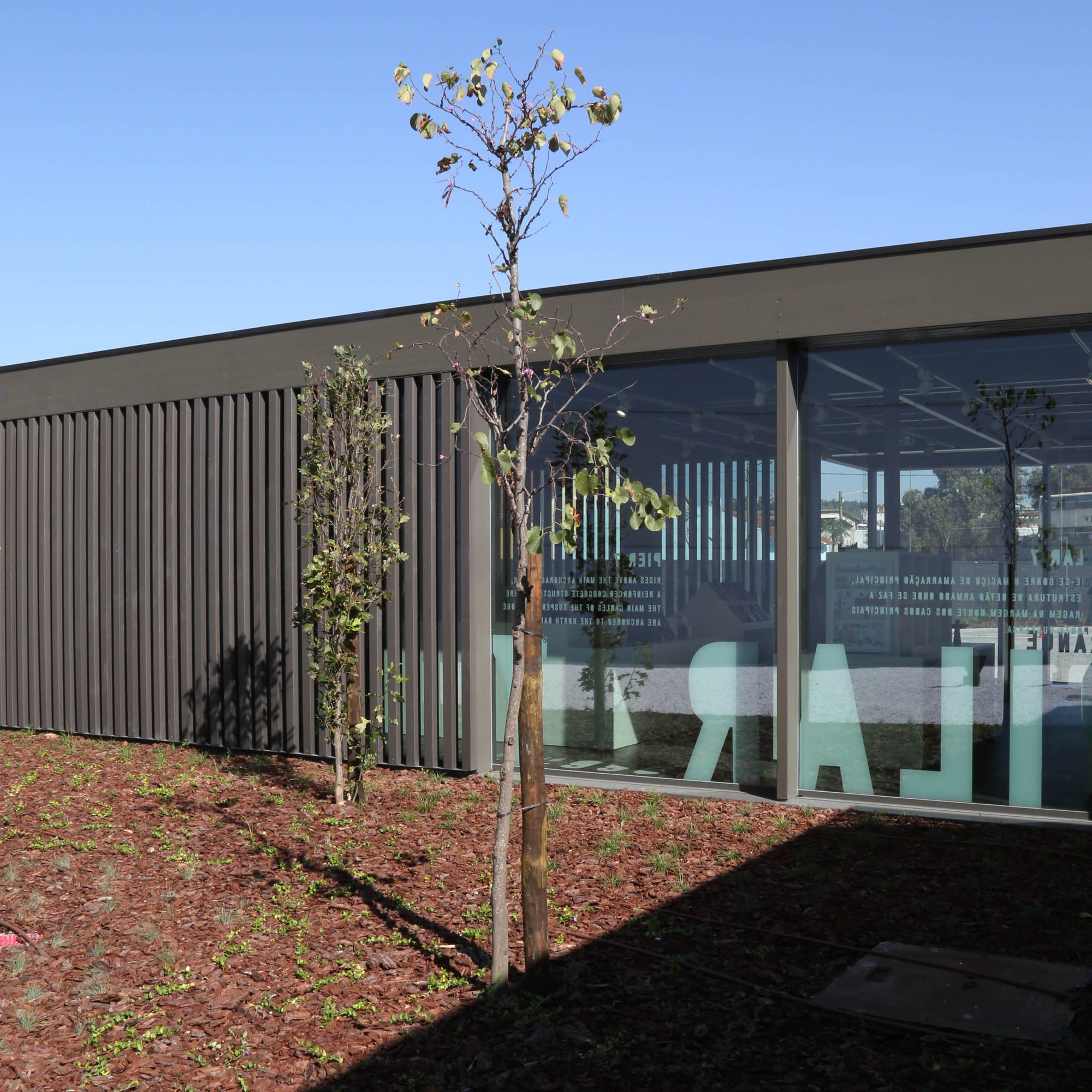 里斯本 25 April Bridge 体验馆——钢铁与混凝土的交响诗-21