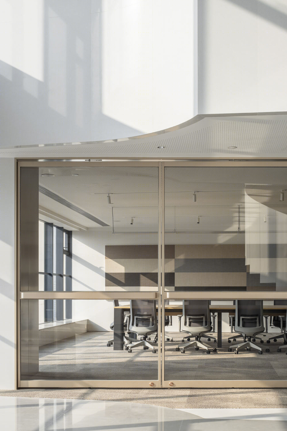 普汇中金办公室丨中国西安丨HONG Designworks-14