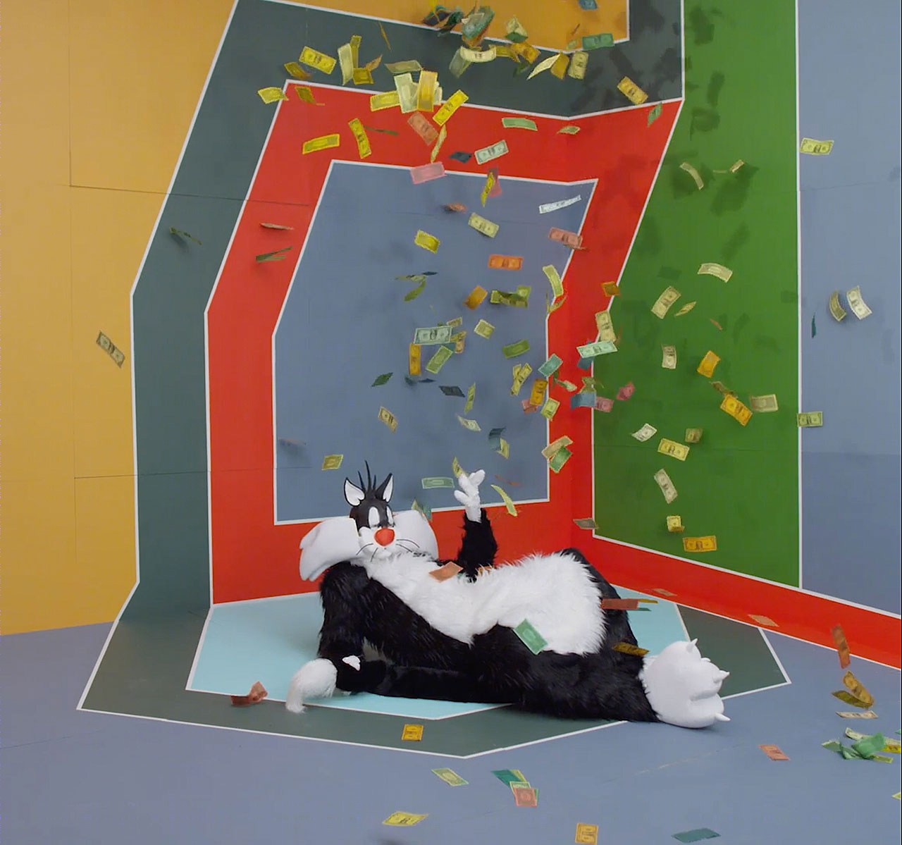 魔都上海,百年豪宅 Prada Rong Zhai 的奇幻电影展-31