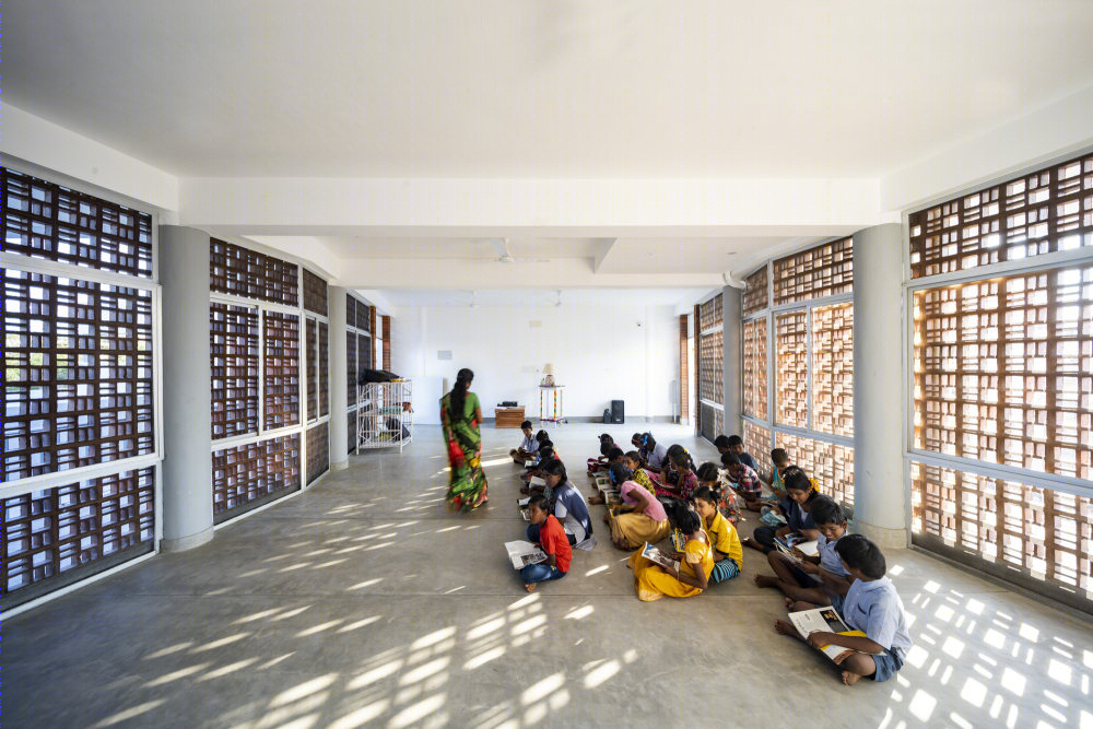 印度沙拉纳幼儿园 | 热带语境下的经济环保设计-14