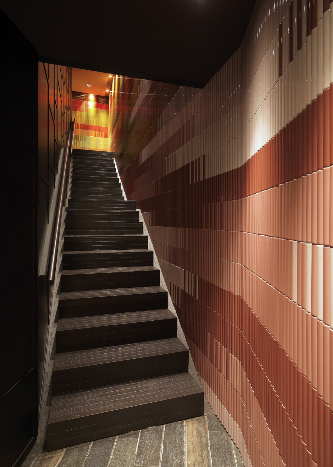 瑞士"终点站"餐厅 3D 陶瓷打造梦幻空间-9