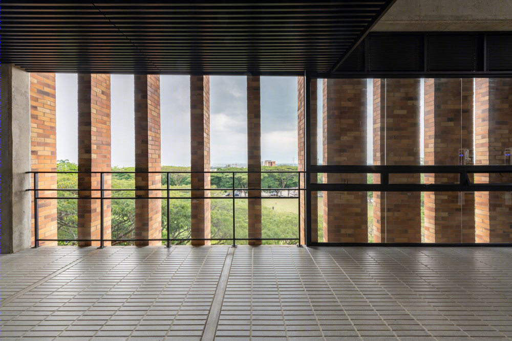 哥伦比亚可持续大学建筑 | 多萨塞德罗大厦-47