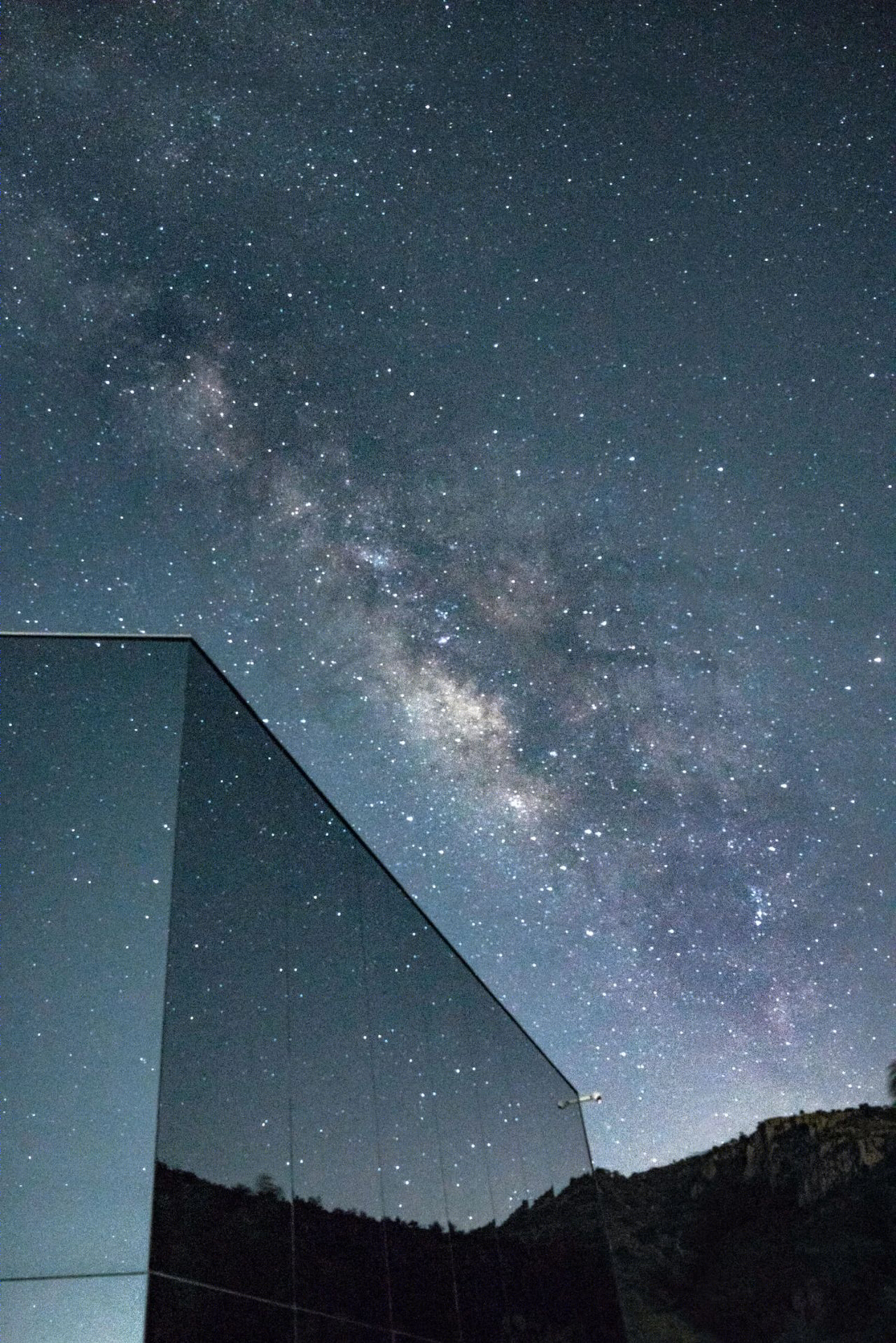 墨西哥玻璃镜屋丨萨尔瓦多圣米格尔丨Prashant Ashoka-4