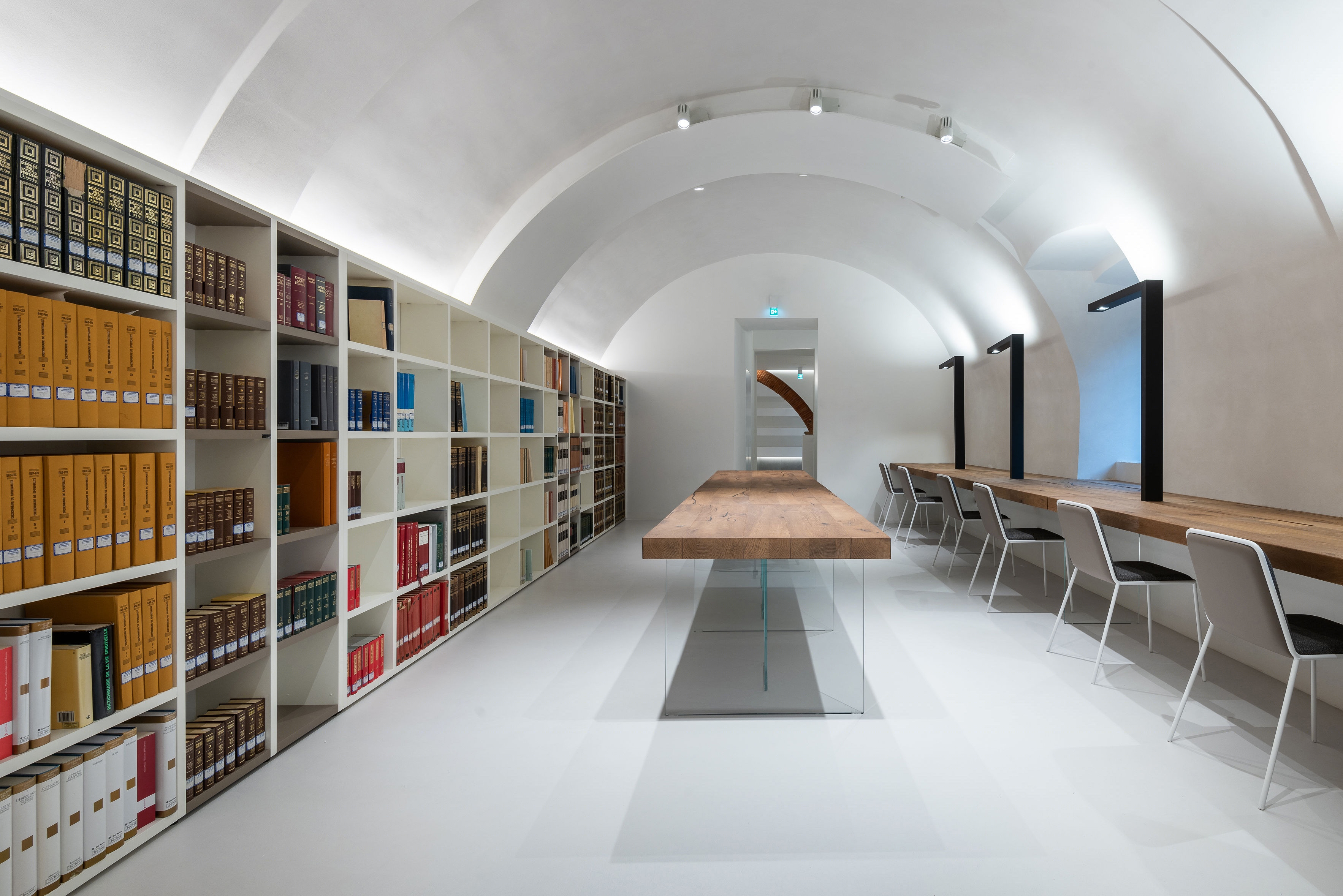 Camaldoli 图书馆室内设计丨意大利丨Studio Menichetti+Caldarelli 建筑事务所-5
