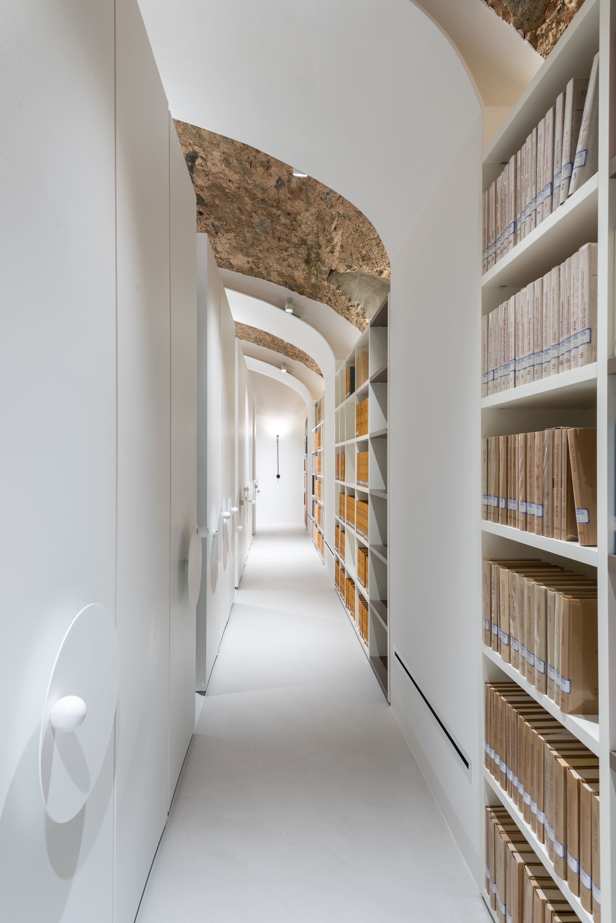 Camaldoli 图书馆室内设计丨意大利丨Studio Menichetti+Caldarelli 建筑事务所-10