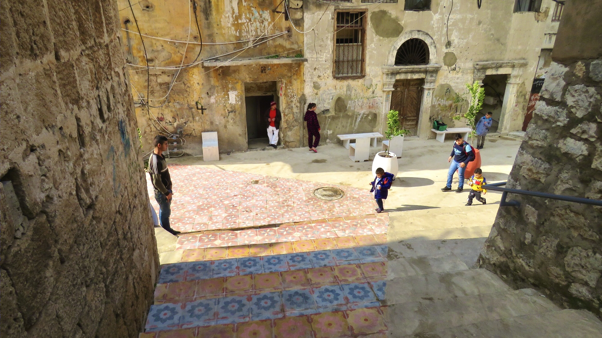 黎巴嫩 Tripoli 社区楼梯重建项目·融入本土元素的公共空间打造-3