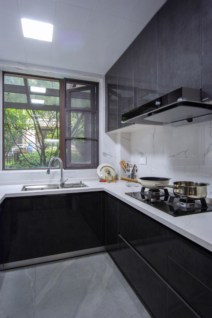 现代极简风——富春红郡叠排（180方）-7