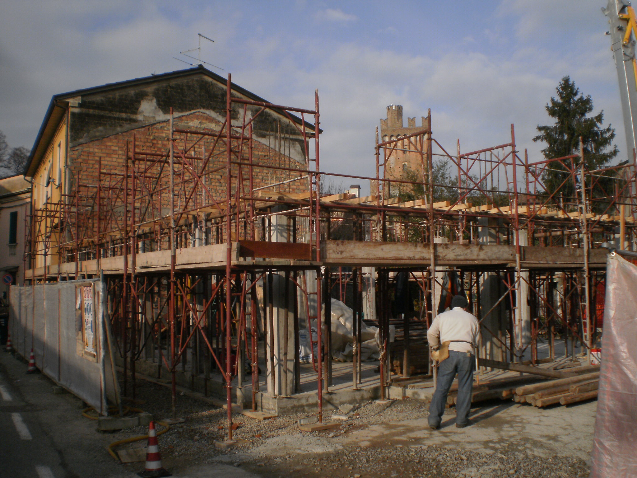 2012 年意大利 Fraròn 建筑项目-9
