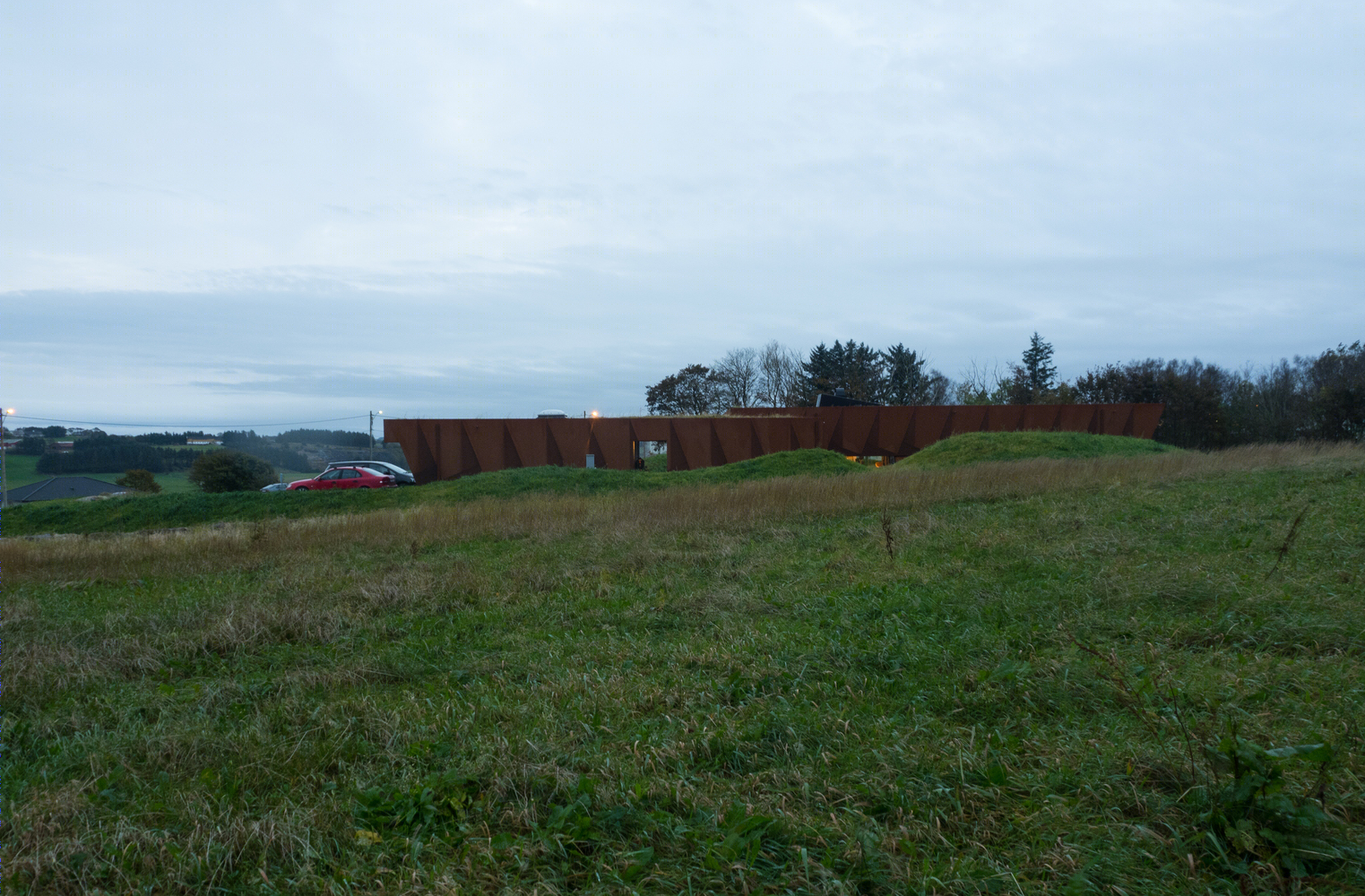 挪威中部农田中的“铁犁”之家-46