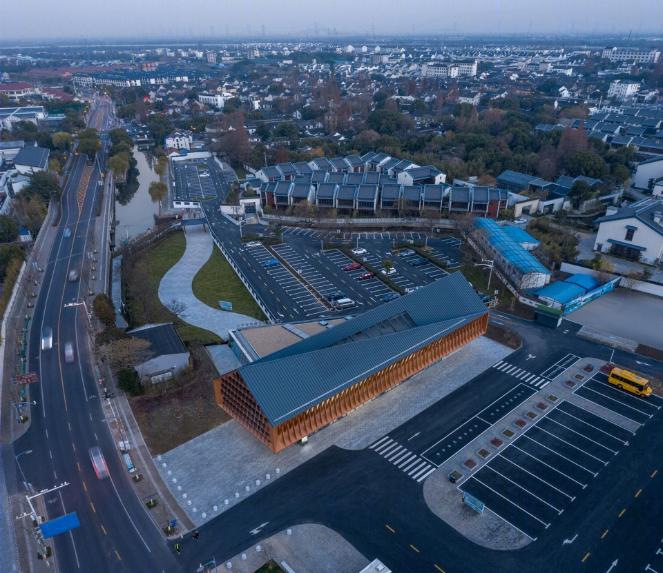 朱家角游客服务中心，上海 / 无样建筑工作室-3