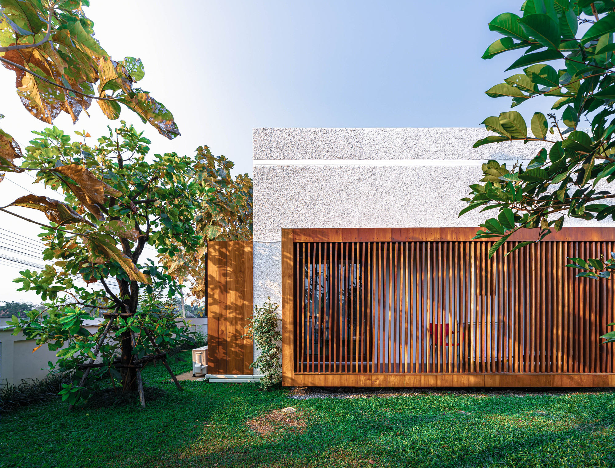 泰国 Jaipan House | 融入自然的私密别墅设计-7