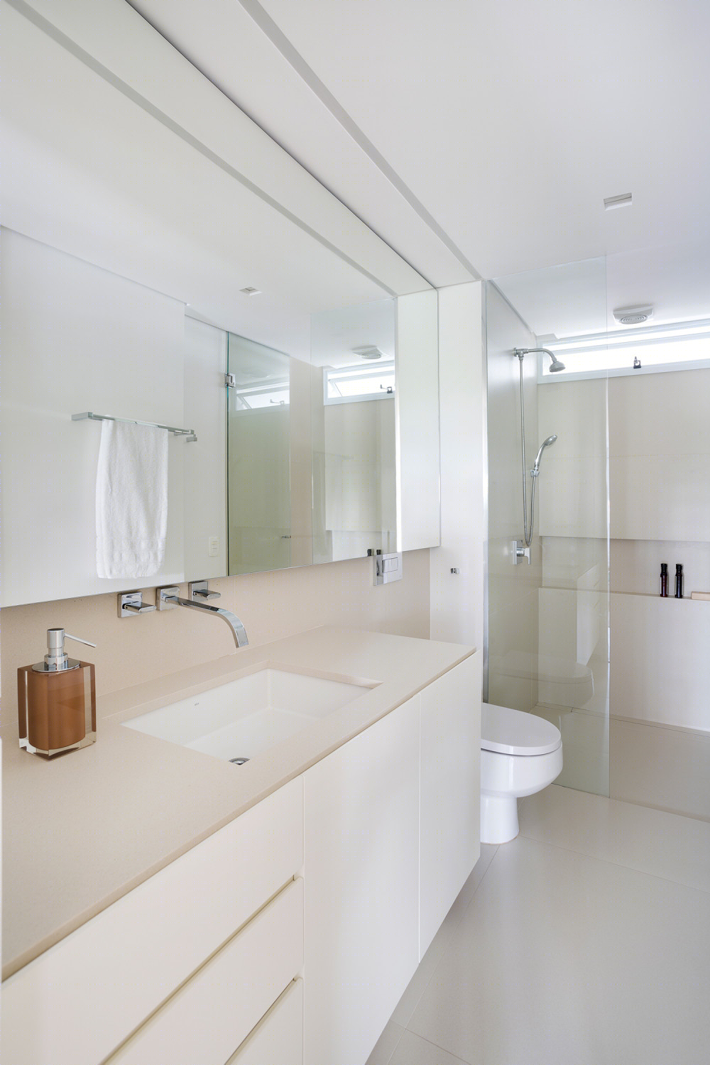 巴西现代简约石灰华公寓丨MAB3 Arquitetura-53