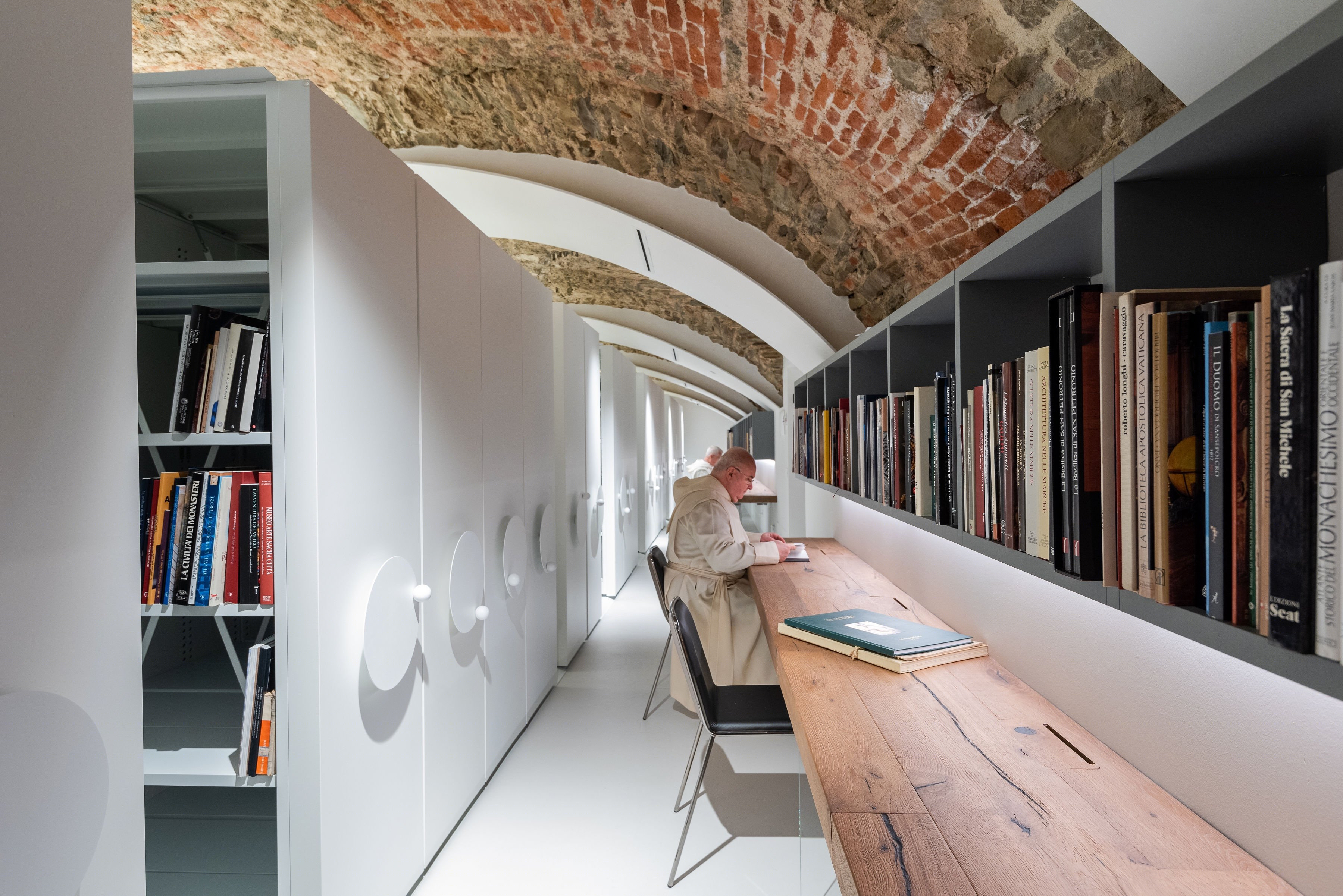 Camaldoli 图书馆室内设计丨意大利丨Studio Menichetti+Caldarelli 建筑事务所-12
