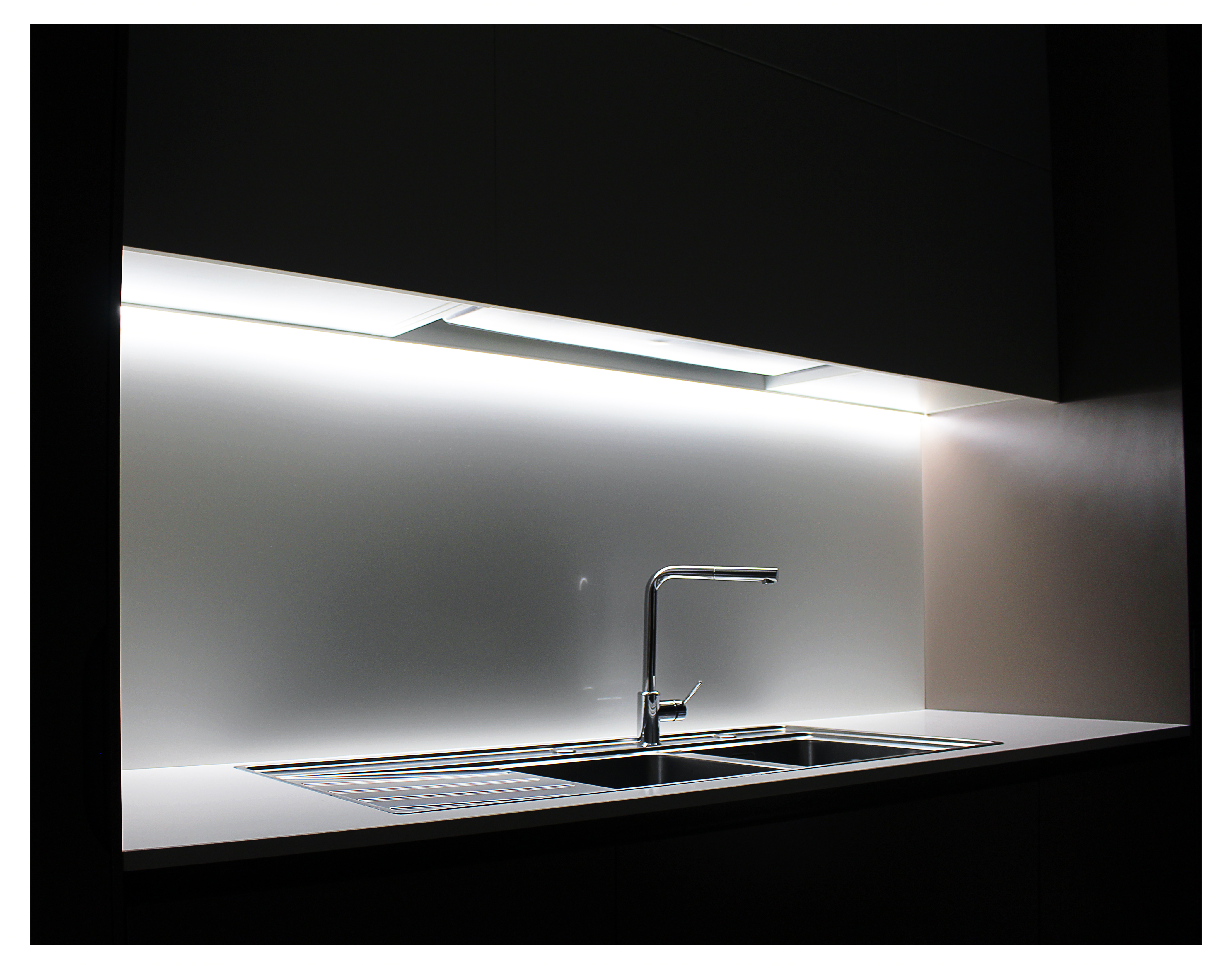 历史建筑中的现代蓝调公寓-8