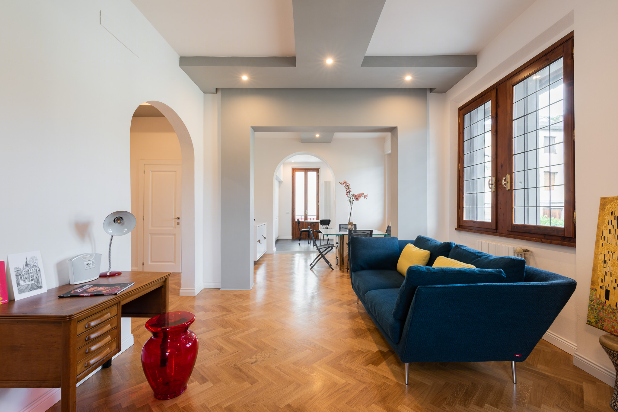 历史韵味与现代生活完美融合的意大利公寓改造-6