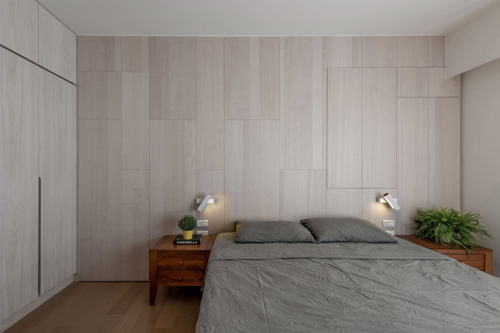 115m²混搭宅的收纳艺术，趣味端景墙与隐形收纳空间-14