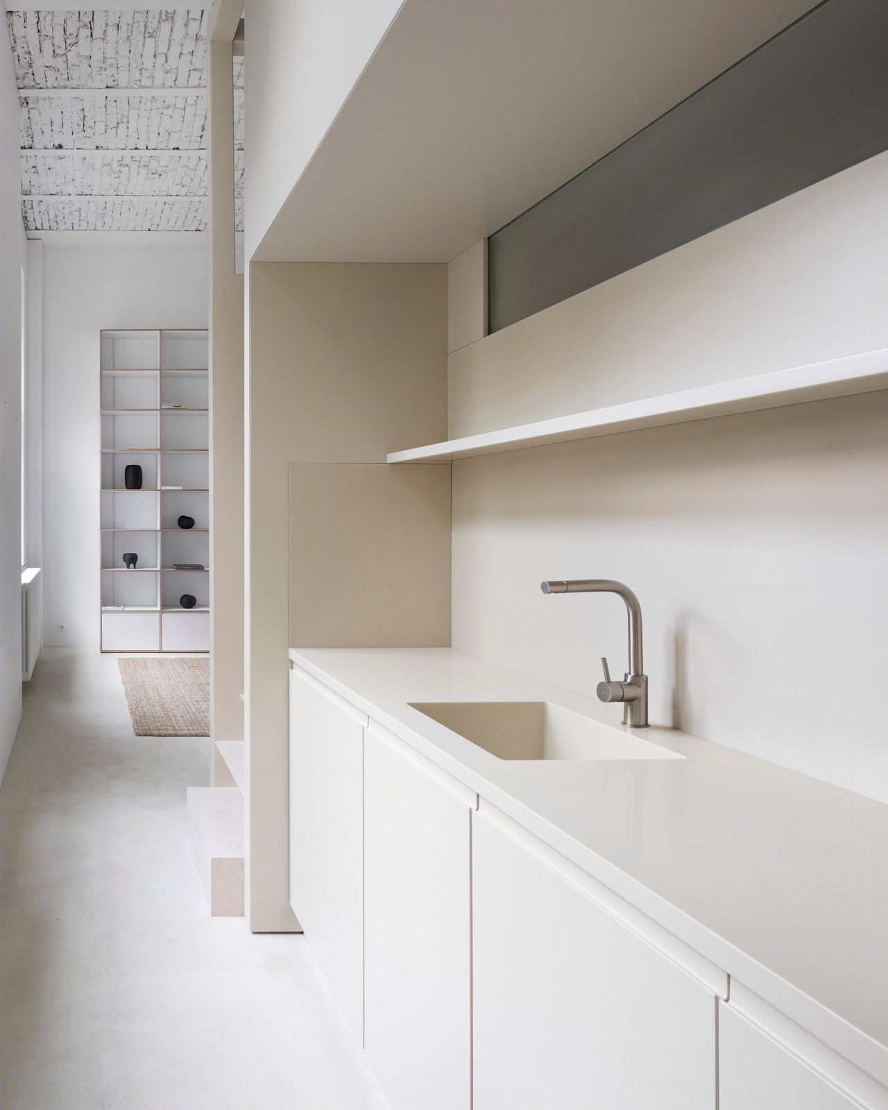 华沙极简公寓 | 层高 4 米，夹层设计空间翻倍-33