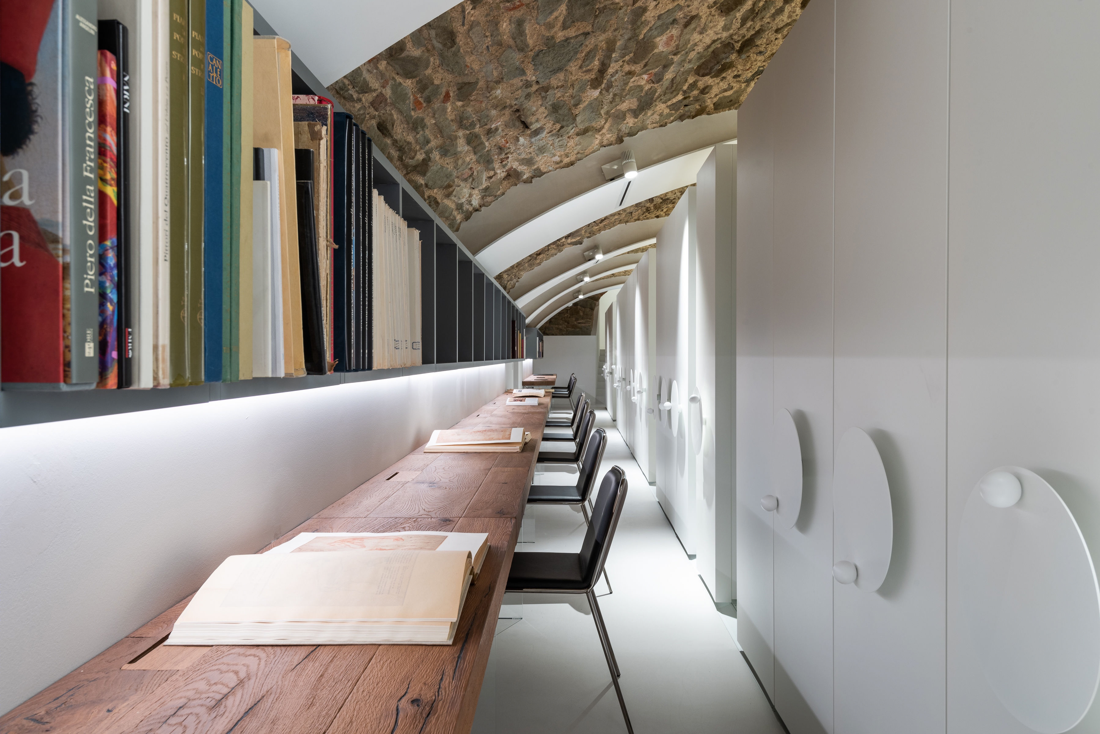Camaldoli 图书馆室内设计丨意大利丨Studio Menichetti+Caldarelli 建筑事务所-13