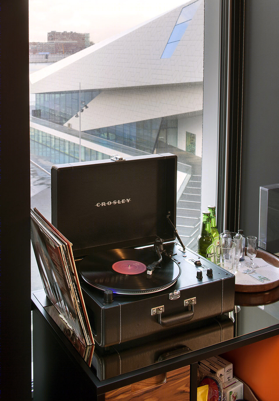 阿姆斯特丹 Sir Adam 音乐主题酒店 | 粗野与音乐的完美结合-23