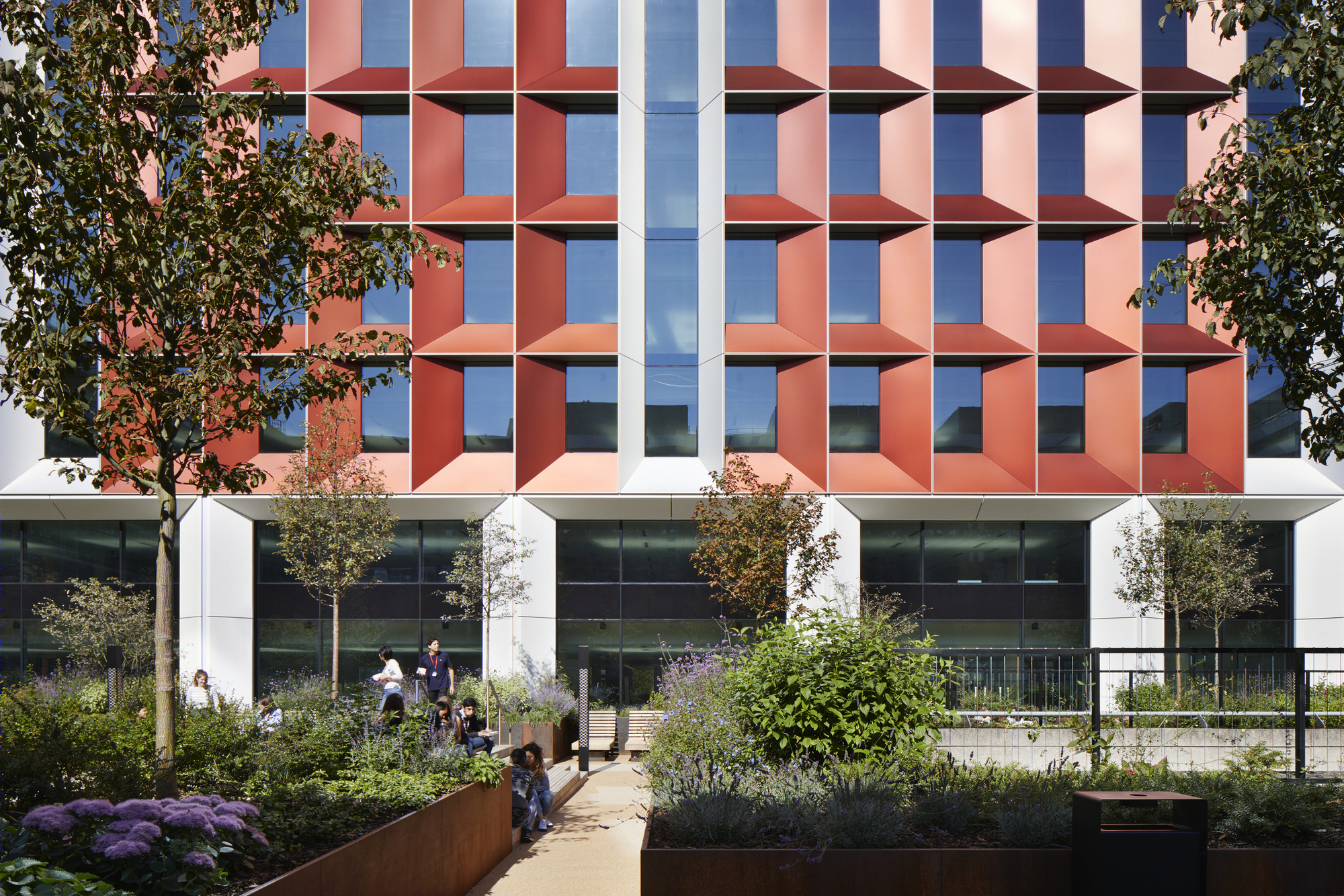 伦敦 Hammersmith 路 245 号办公建筑室内设计亮点与分析-16