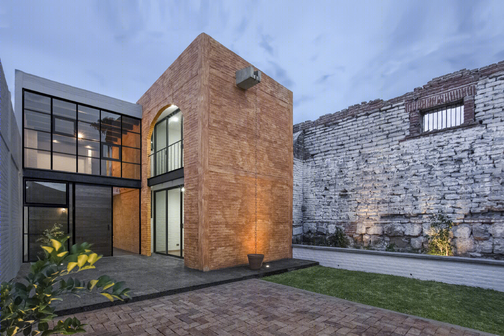 Colectivo Arrabal 的温馨之家-22