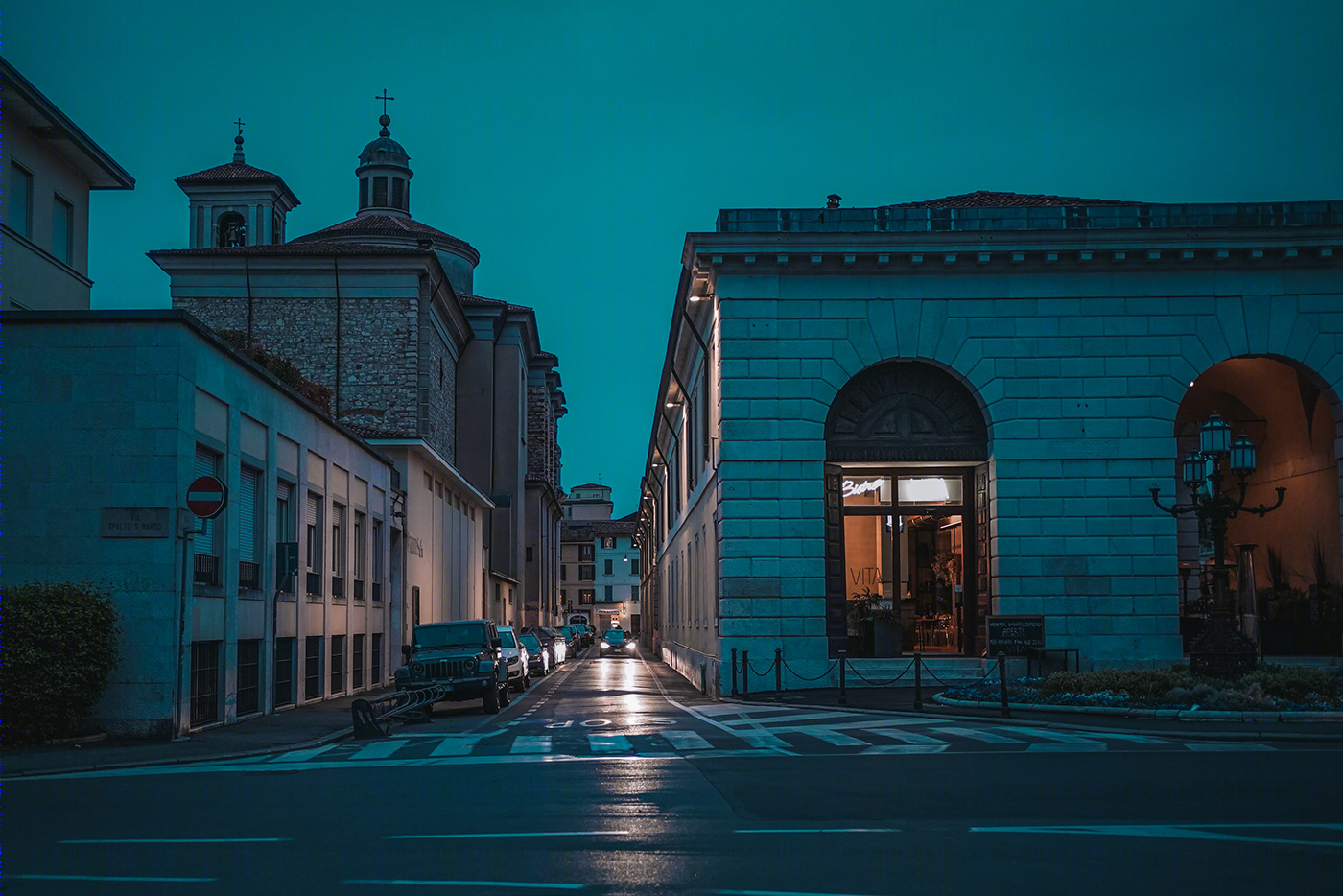 THE BLUE NIGHT-1