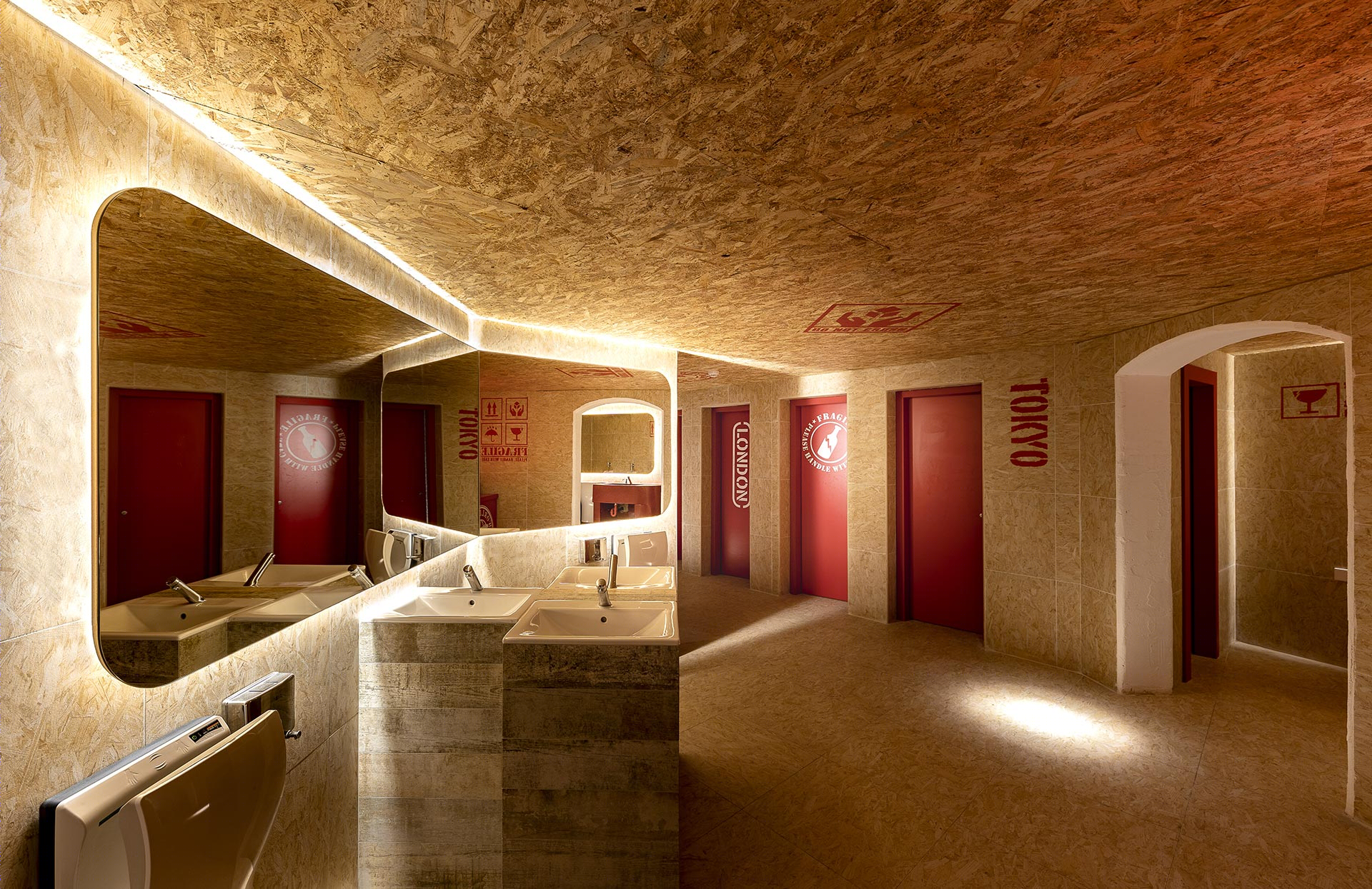 Pacha Ibiza 夜总会回归传统风格,展现独特个性-3