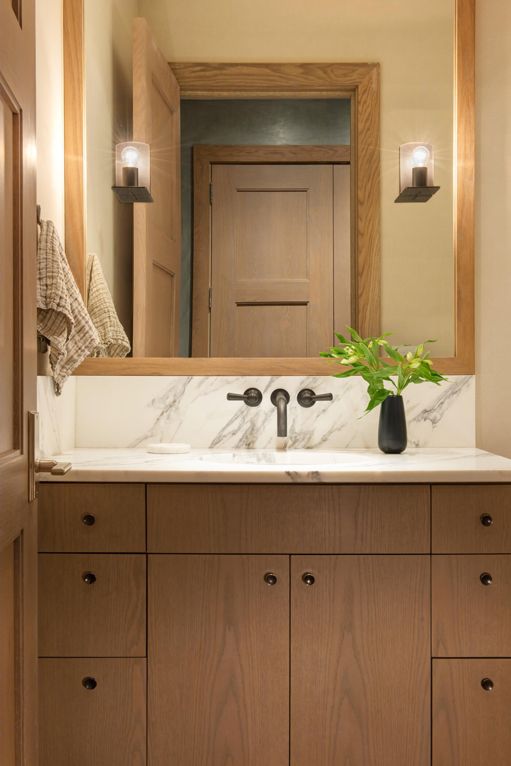 美国蒙大拿州的现代美式风格度假屋-17