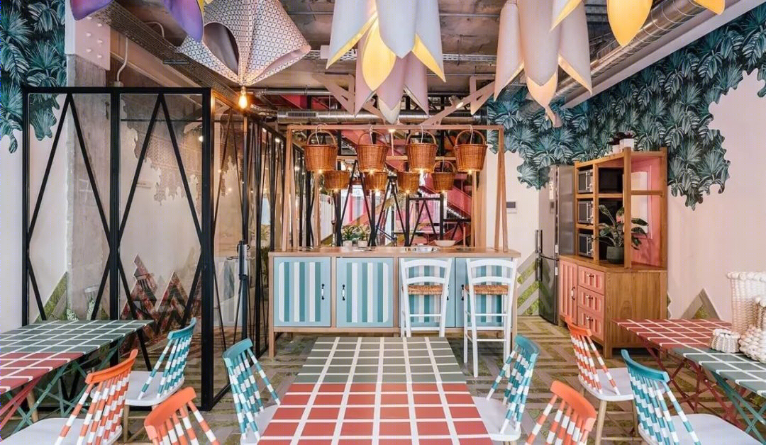 巴塞罗那多彩联合办公空间-0