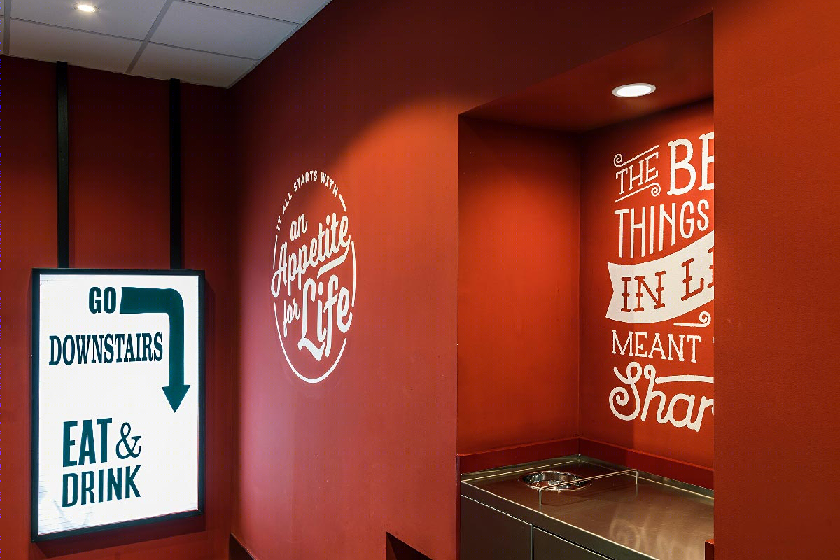 罗马 KFC 快餐店照明设计丨意大利罗马-11