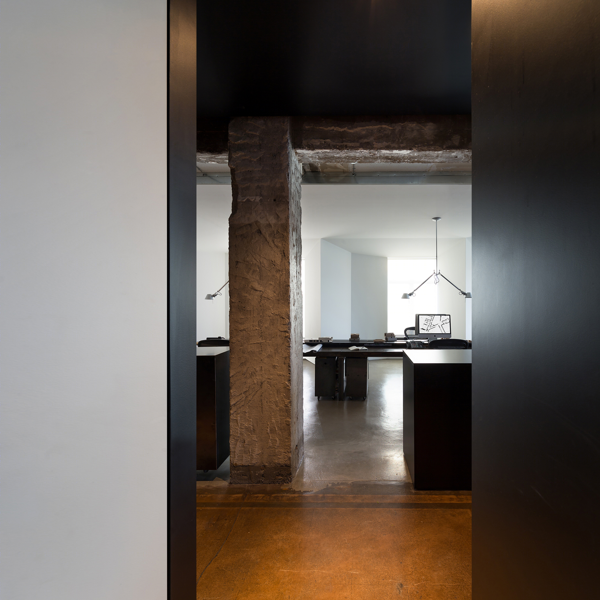 百年空间中的雕塑光之舱——D'Arcy Jones Architects 工作室设计-4