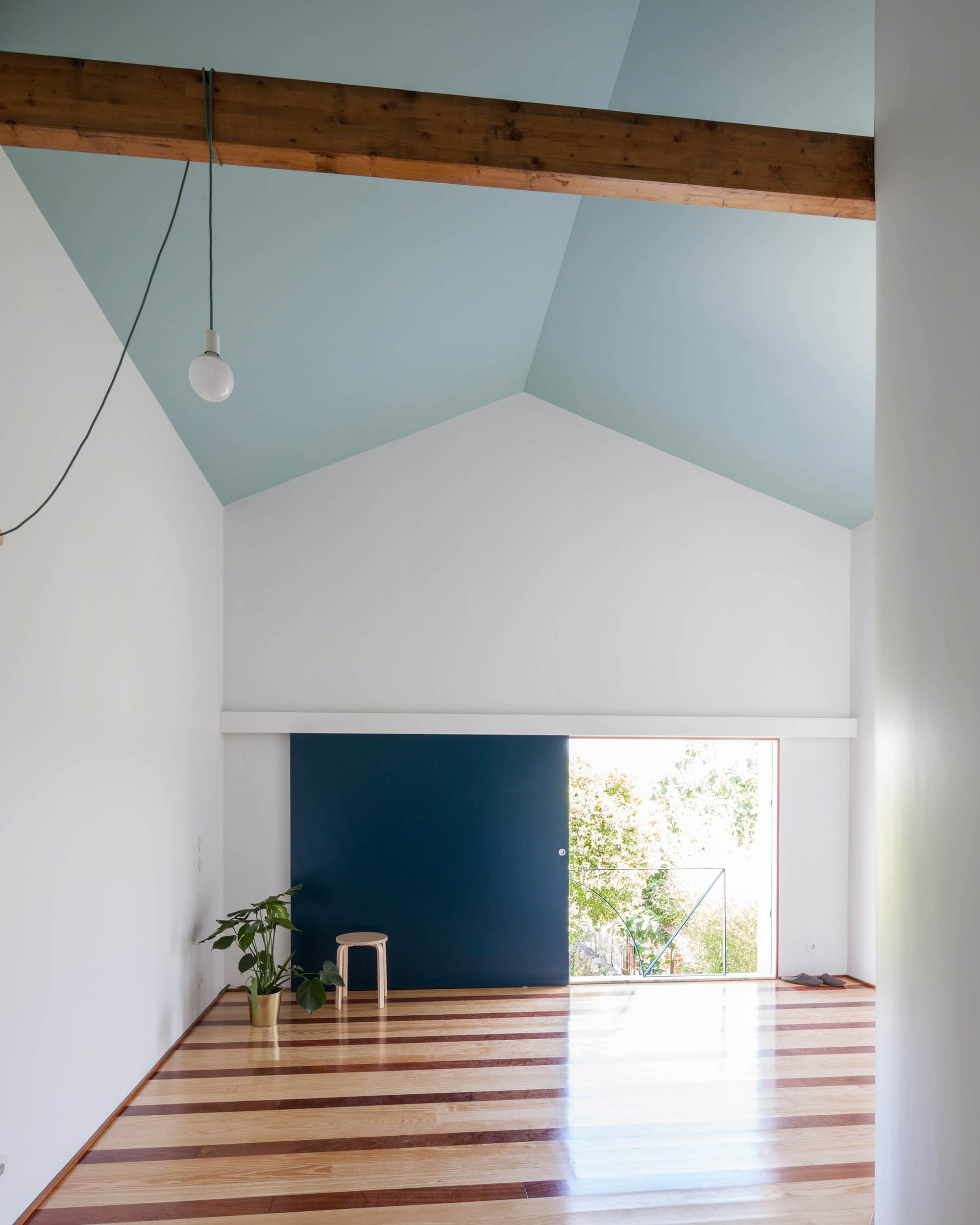 Fontainhas 住宅 | 空间韵律的和谐冲突-5