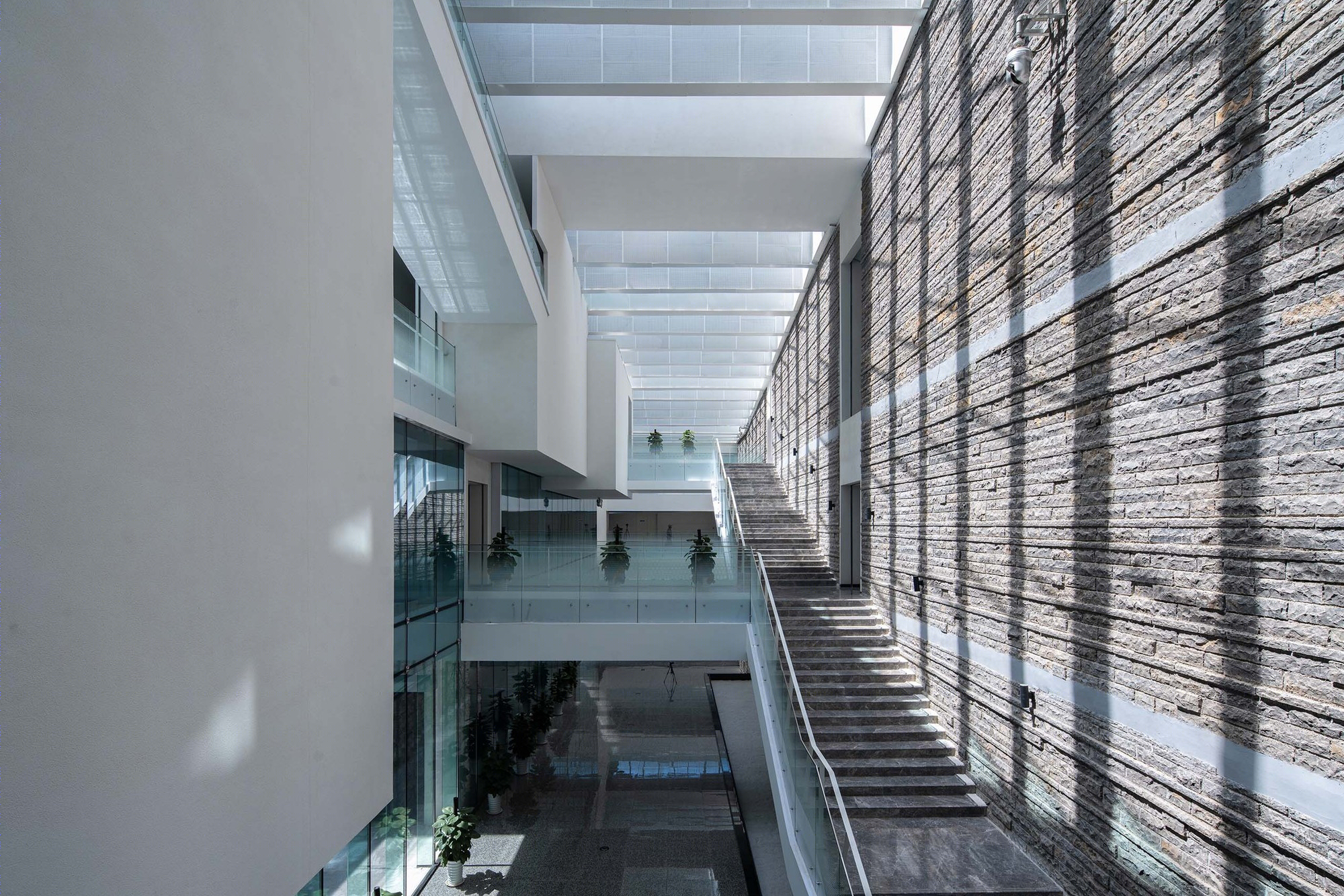 济南龙洞停车多功能建筑-10