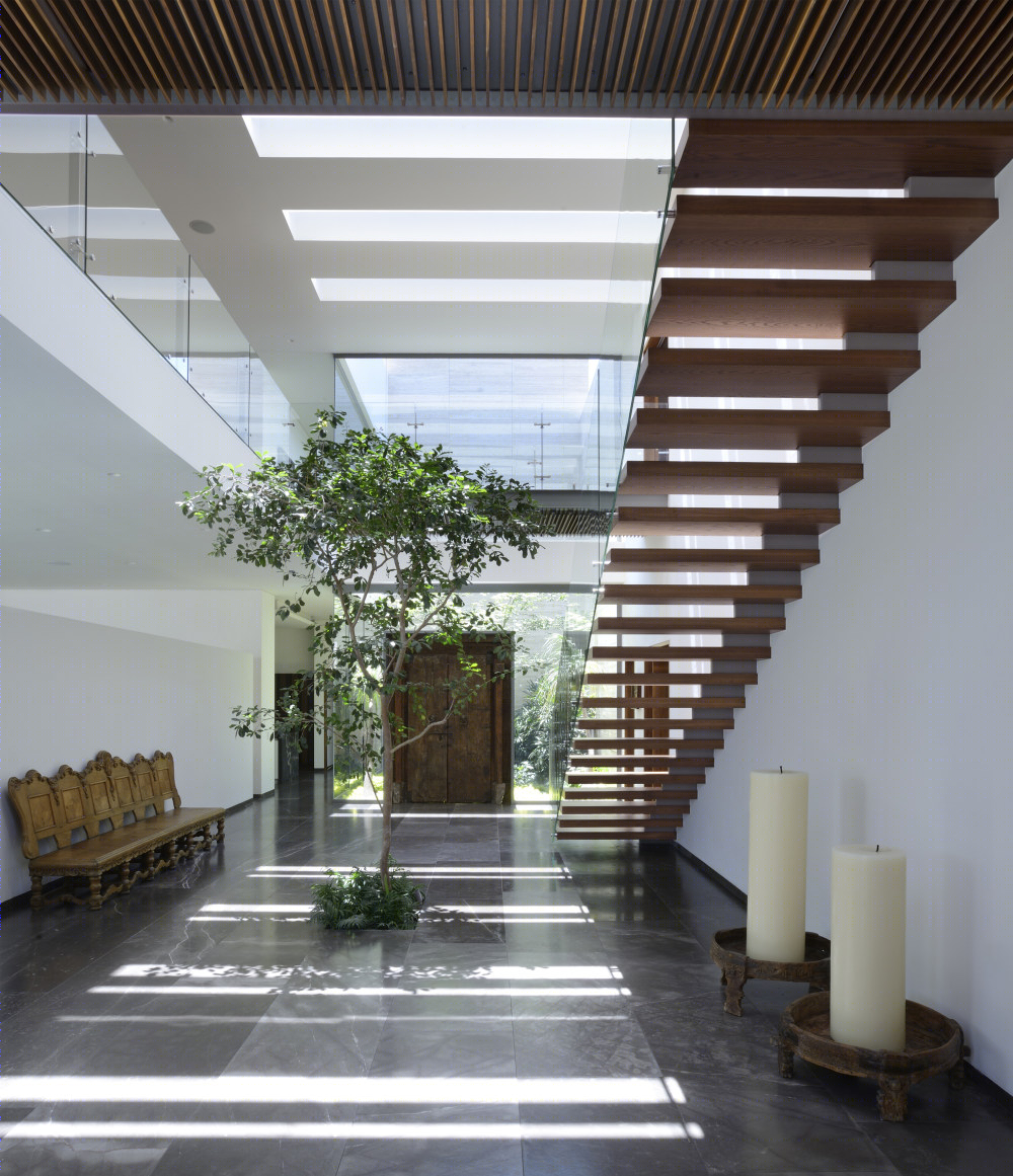 墨西哥露台花园别墅 | 创新室内设计展现自然与空间的平衡-29