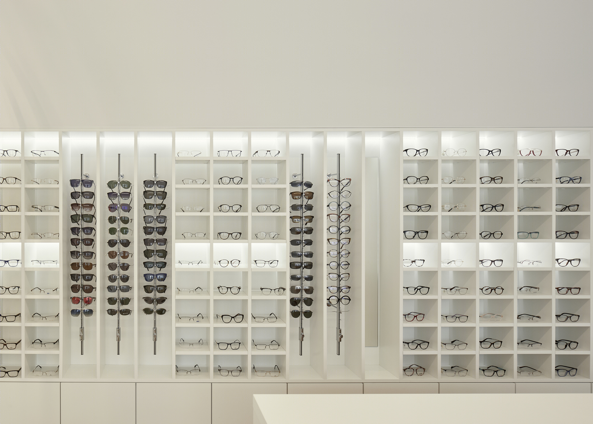 Lena Optics 眼镜店-3