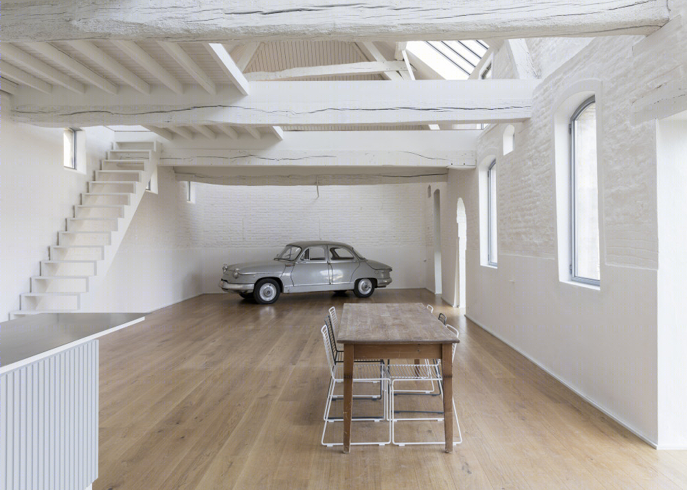 比利时安特卫普 Loensdelle Bis House 设计，旧屋新生诠释现代美学-2