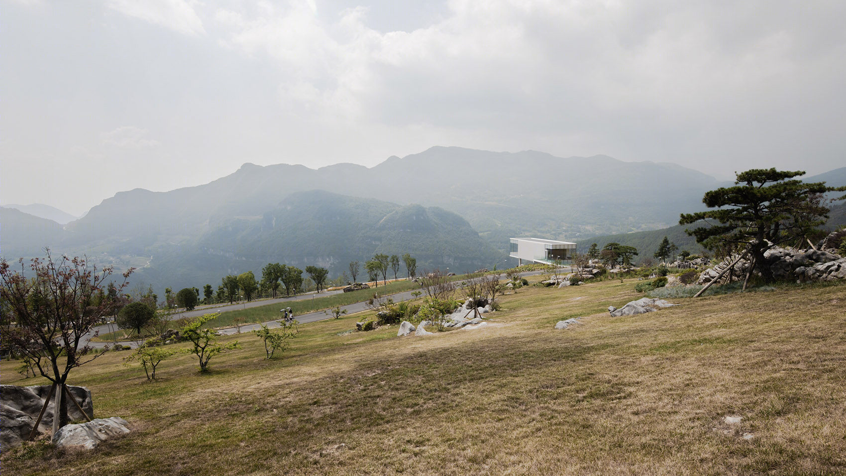 重庆“漂浮岛屿”餐厅丨C+ Architects-7