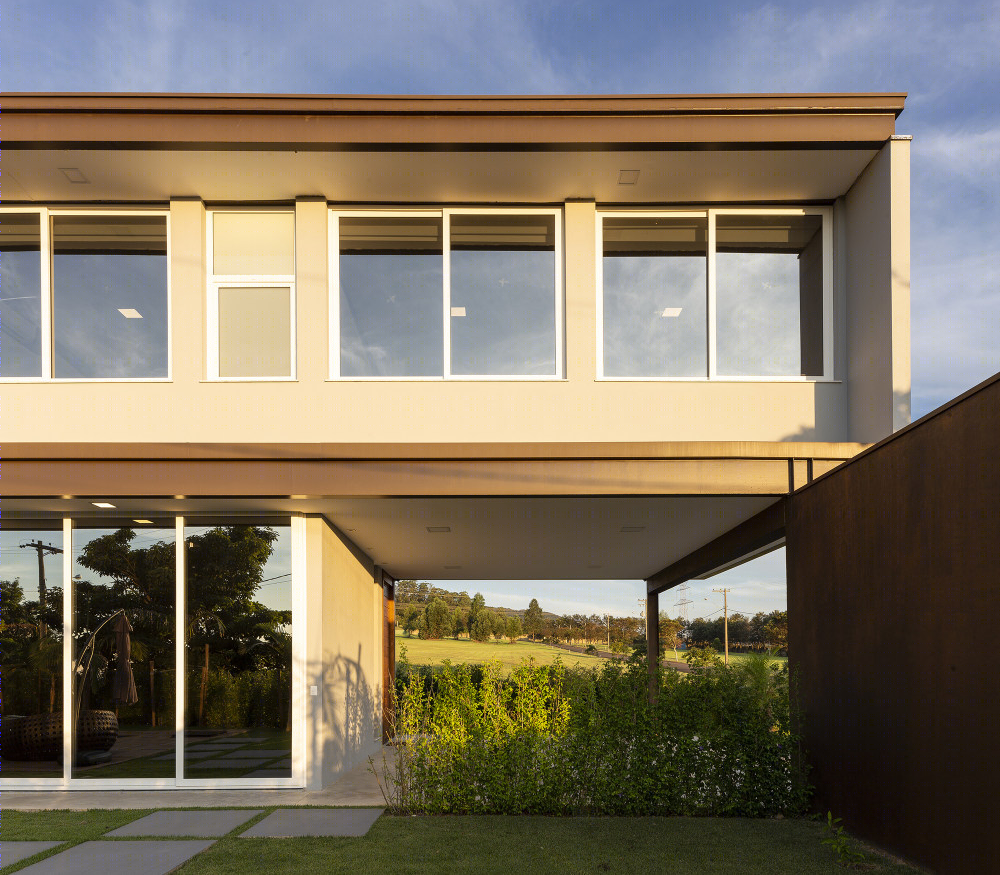 巴西 BT 别墅 | 金属结构与自然光的完美融合-33