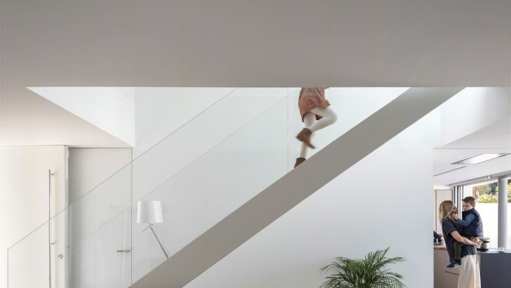 地中海阳光下的现代简约之家-15