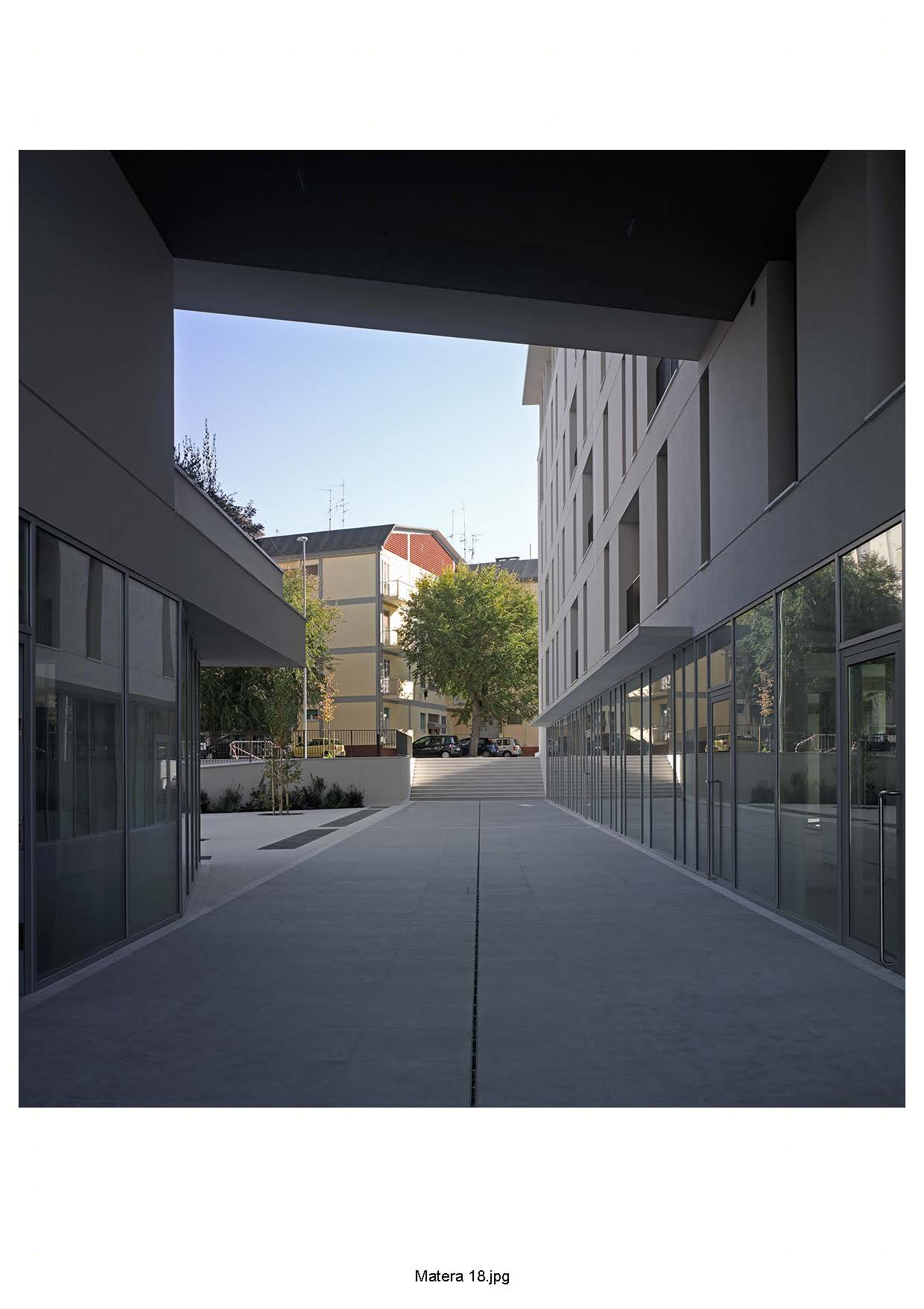 Complesso residenziale e commerciale in via Dante a Matera-8