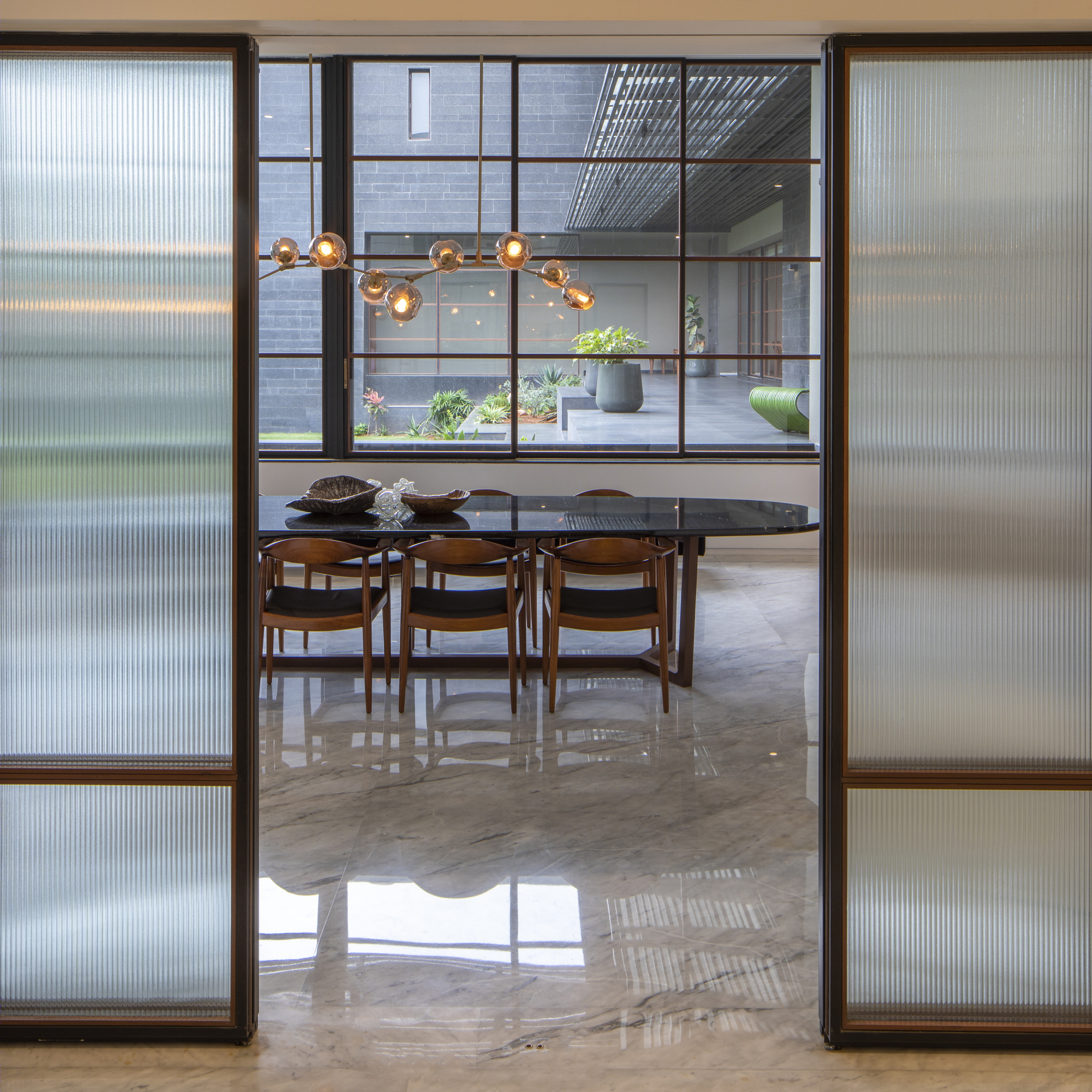 印度风情绿色别墅，永恒石材的低调奢华-16