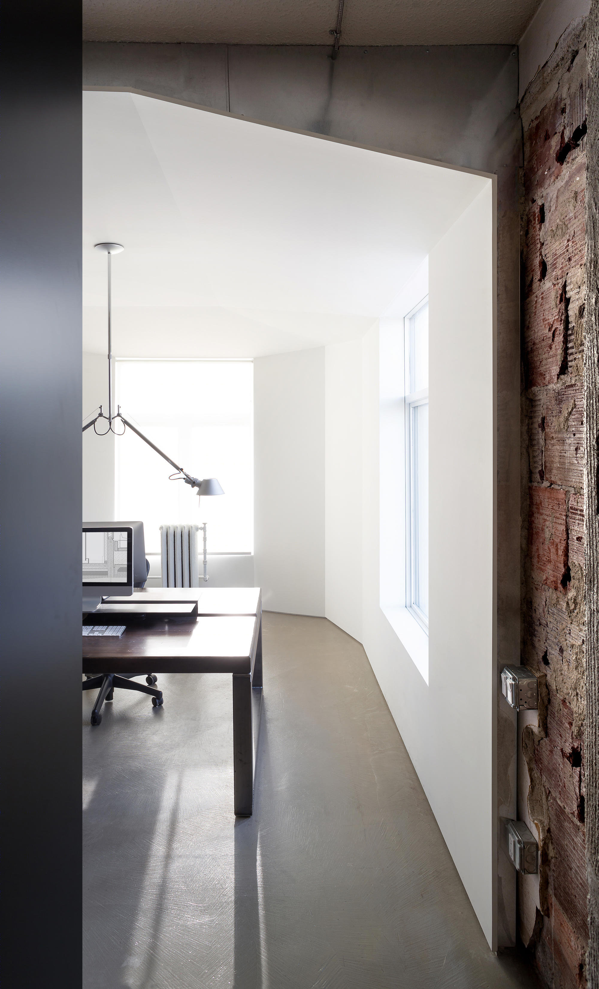 百年空间中的雕塑光之舱——D'Arcy Jones Architects 工作室设计-10